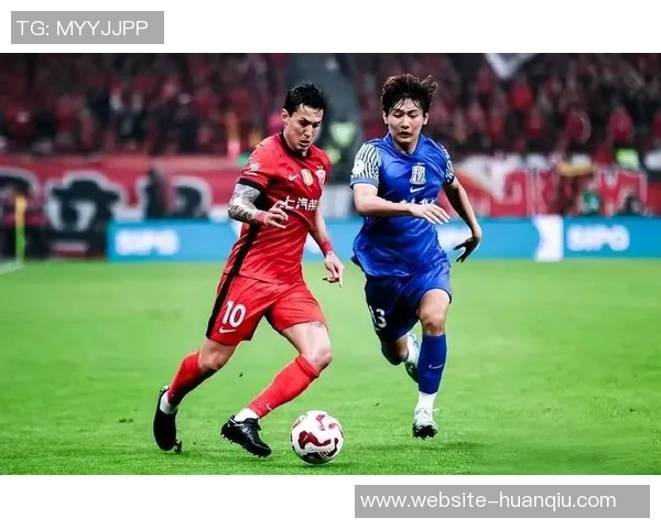 海港队莱昂纳多膝盖受伤或将引进备用外援前锋应对困境